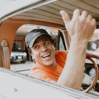 Elegantní. Šťavnatá. Sladká. Costa Rica – El Vapor, Don Eli. ☕️🤎 Švestky, jablka, ananas, med, citrusová jiskra. Krémové...